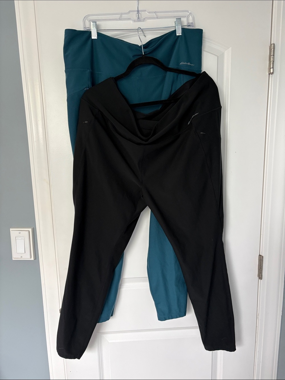 Lot of 2 Eddie Bauer Women's Trail Tight Leggings - High Rise - black and teal